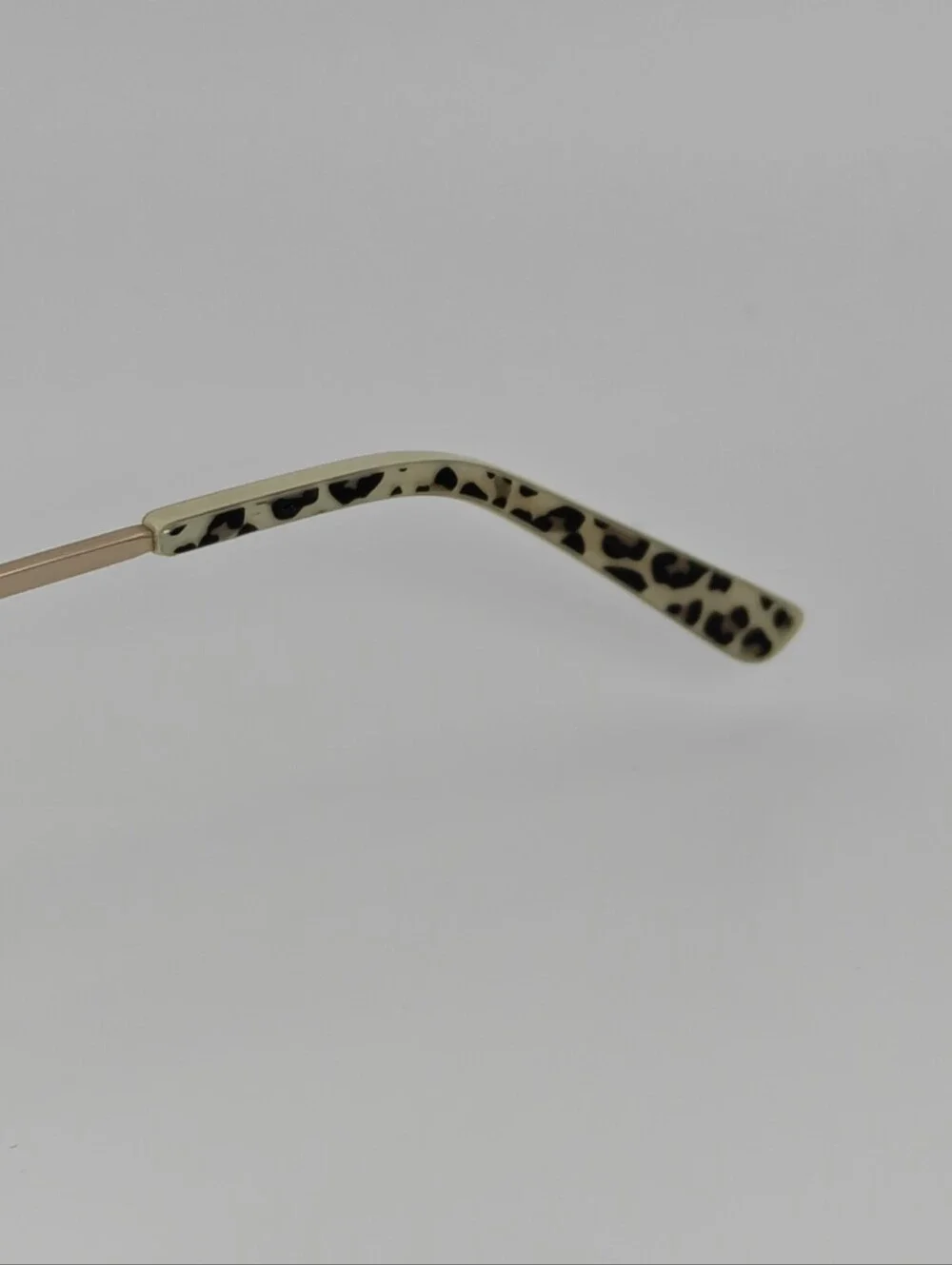 On Fire. Bebe Tortoise. Swarovski. Women's Eyeglasses. Leopard Print.
